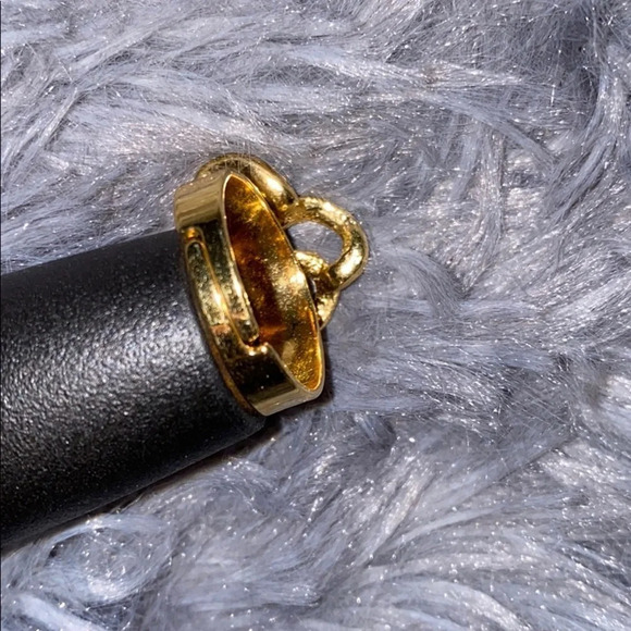 Gold tone  floral statement ring - Picture 6 of 6
